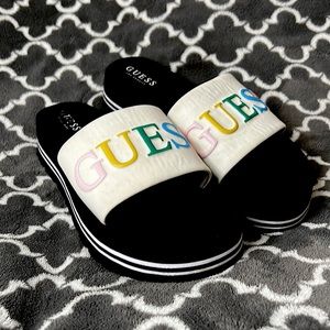 Platform guess sandals